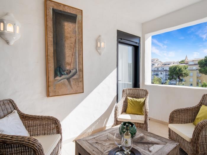 Apartment in Playas del Duque for 4 people | Casa Cádiz 304B-1