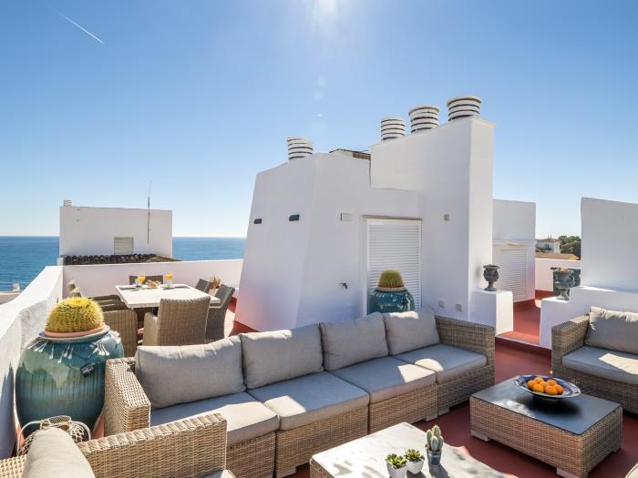 Penthouse in Playas del Duque for 4 people | Casa Cadiz 607-2