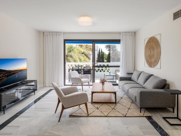 Apartment in Playas del Duque for 4 people| Casa Córdoba 229-3