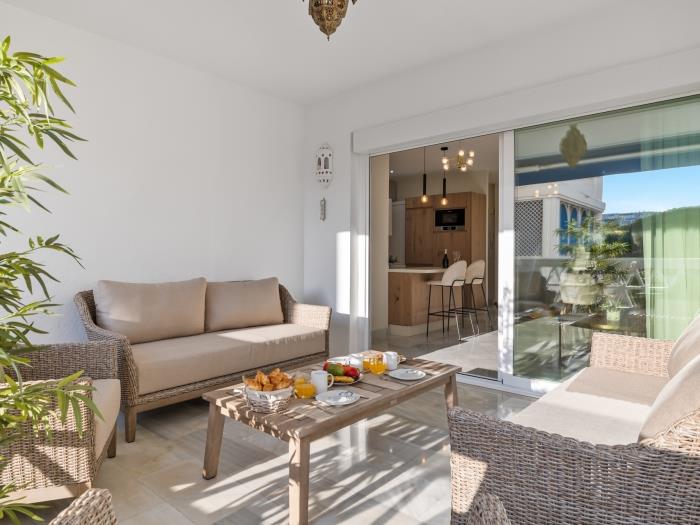 Apartment in Playas del Duque for 6 people | Casa Córdoba 111-1