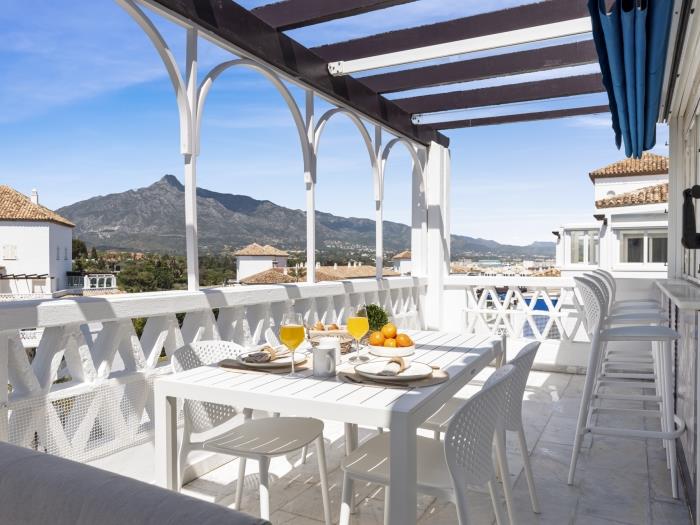 Apartment in Playas del Duque for 2 people| Casa Sevilla 604-2