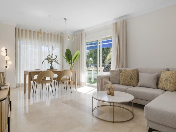 Apartment in Terrazas de Banús for 4 people |4-12-2