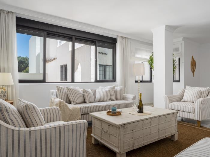 Apartment in Playas del Duque for 4 people | Casa Cadiz 208-3